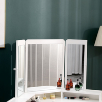 Toucador de canto com espelho tríptico branco, penteadeira para quarto e salão de beleza