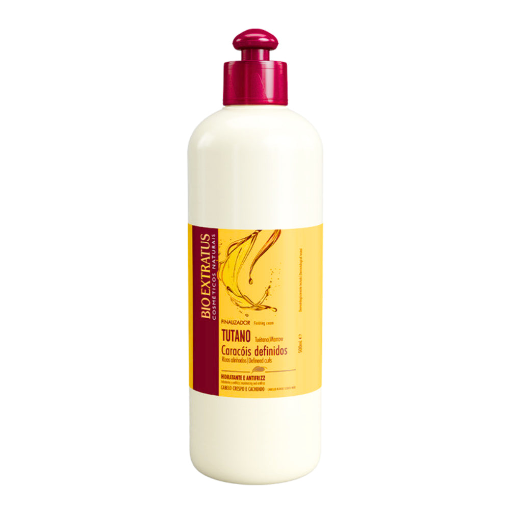 Finalizador Bio Extratus Tutano Caracóis Definidos 500mL, frasco bege e pump bordô. Com Tutano, proporciona hidratação e ação antifrizz para caracóis definidos em cabelos crespos e cacheados.