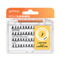 Andreia AMMA SoloLashes Knot-Free Triple Flare Short, 56 tufos — embalagem completa sobre fundo branco
