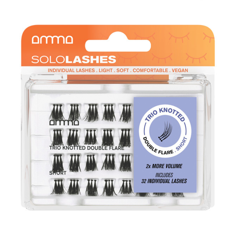 Andreia AMMA SoloLashes Trio Knotted Double Flare Short, 32 tufos — embalagem completa sobre fundo branco
