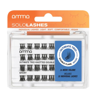Andreia AMMA SoloLashes Ultimate Trio Double Flare Short, 32 tufos — embalagem completa sobre fundo branco
