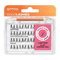 Andreia AMMA SoloLashes Knot-Free Double Flare Medium, 56 pestanas — embalagem completa sobre fundo branco