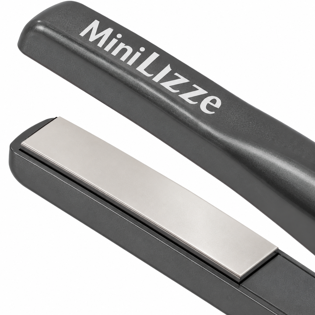 Prancha Lizze Mini 200 — dettaglio delle piastre. Immagine illustrativa generata con IA.