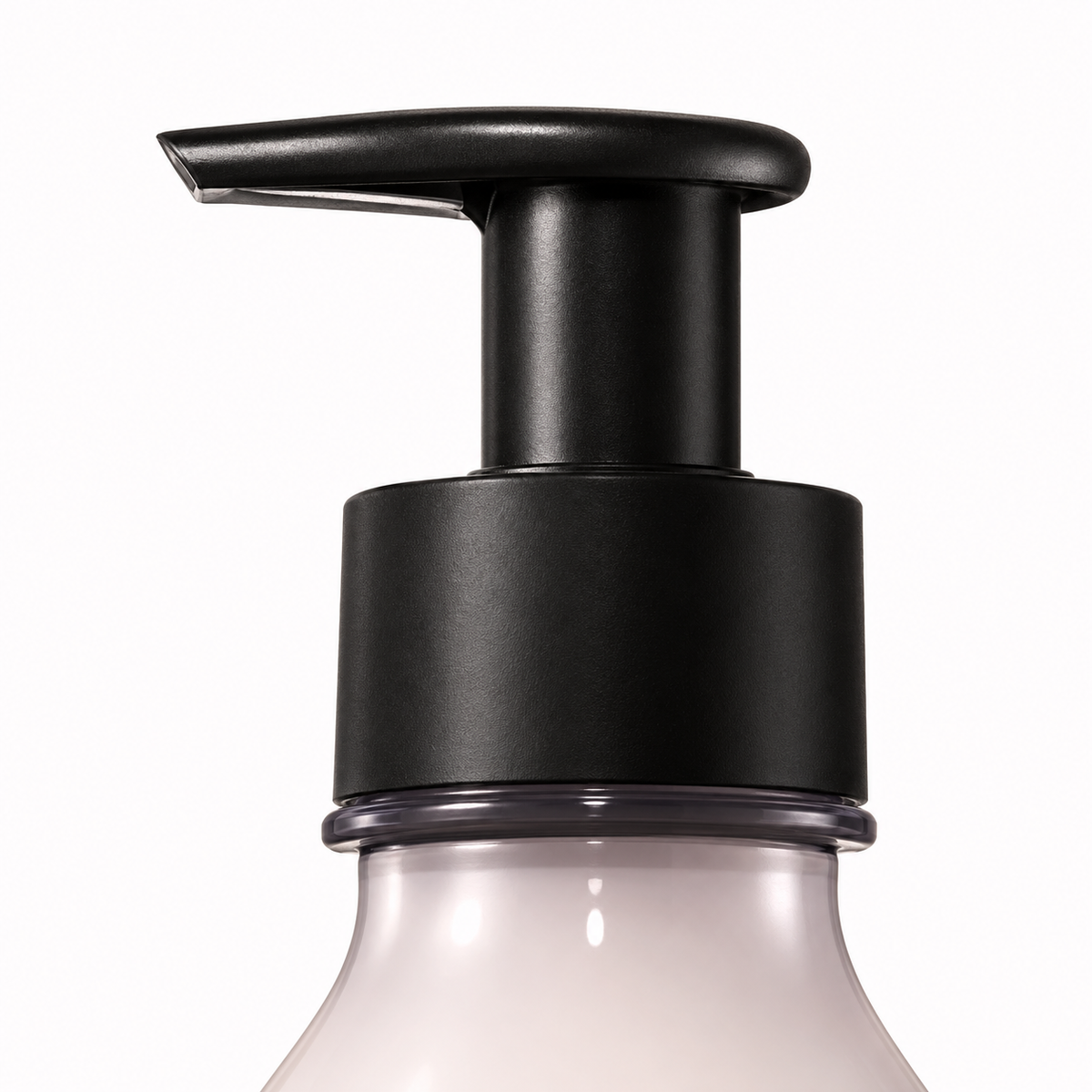 Natura Leite para o Corpo Ekos Andiroba 400ml — dettaglio erogatore. Immagine illustrativa generata con IA.