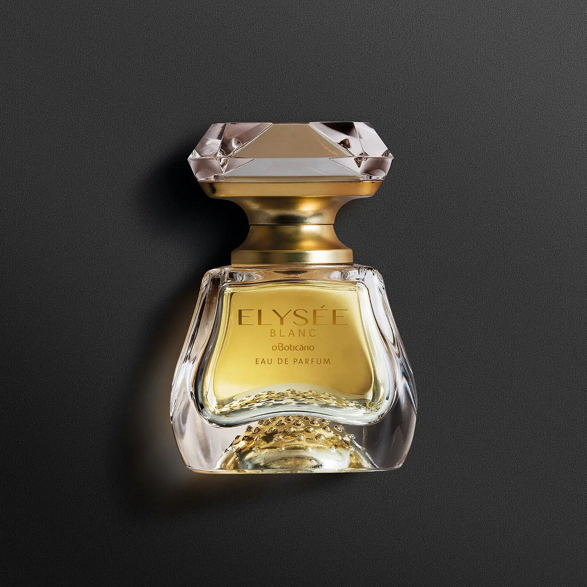 O Boticário Elysée Blanc 50 ml — frasco em fundo escuro