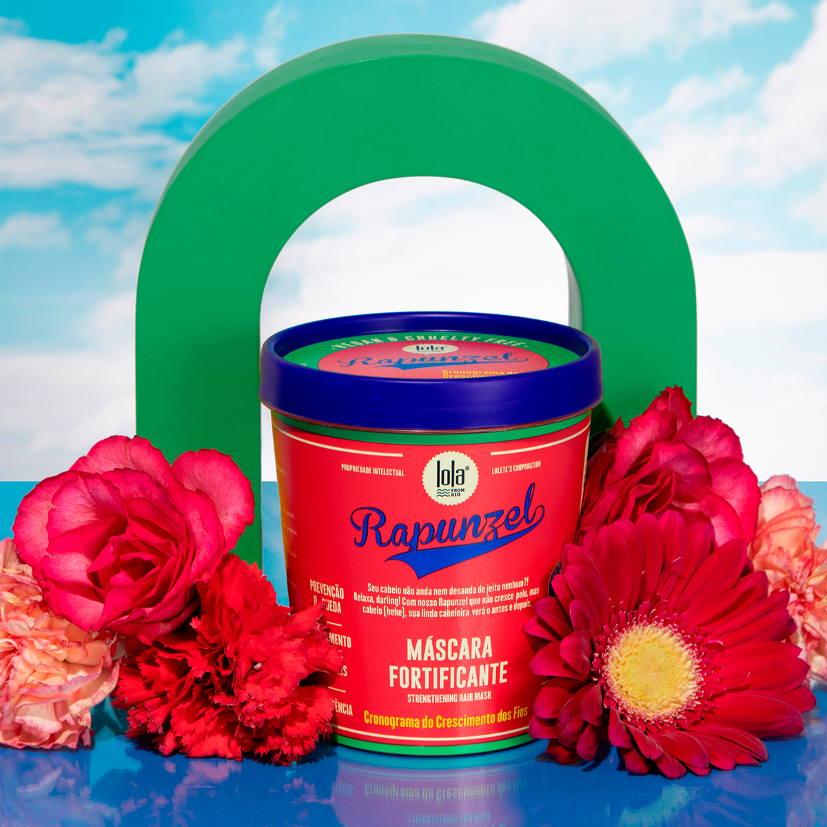 Lola Rapunzel Fortifying Hair Mask 450g — product in a lifestyle setting